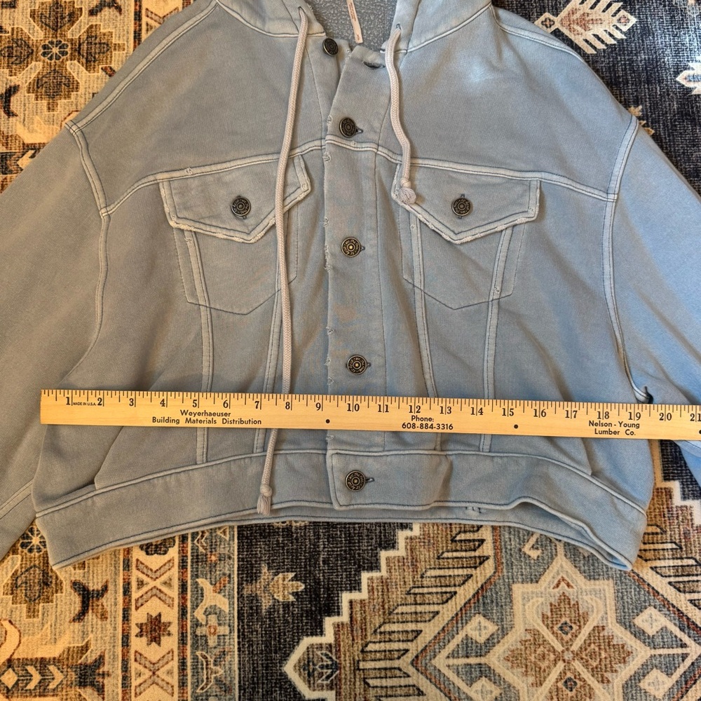 Free People Dreamers Cropped Distressed Jacket Washed Blue Women’s Size Small - Picture 13 of 15